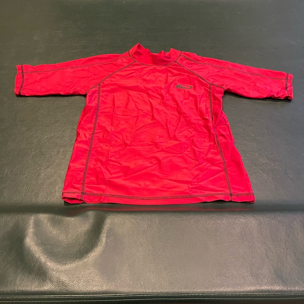 Arizona Jean Company red rash guard shirt. Size M. EUC